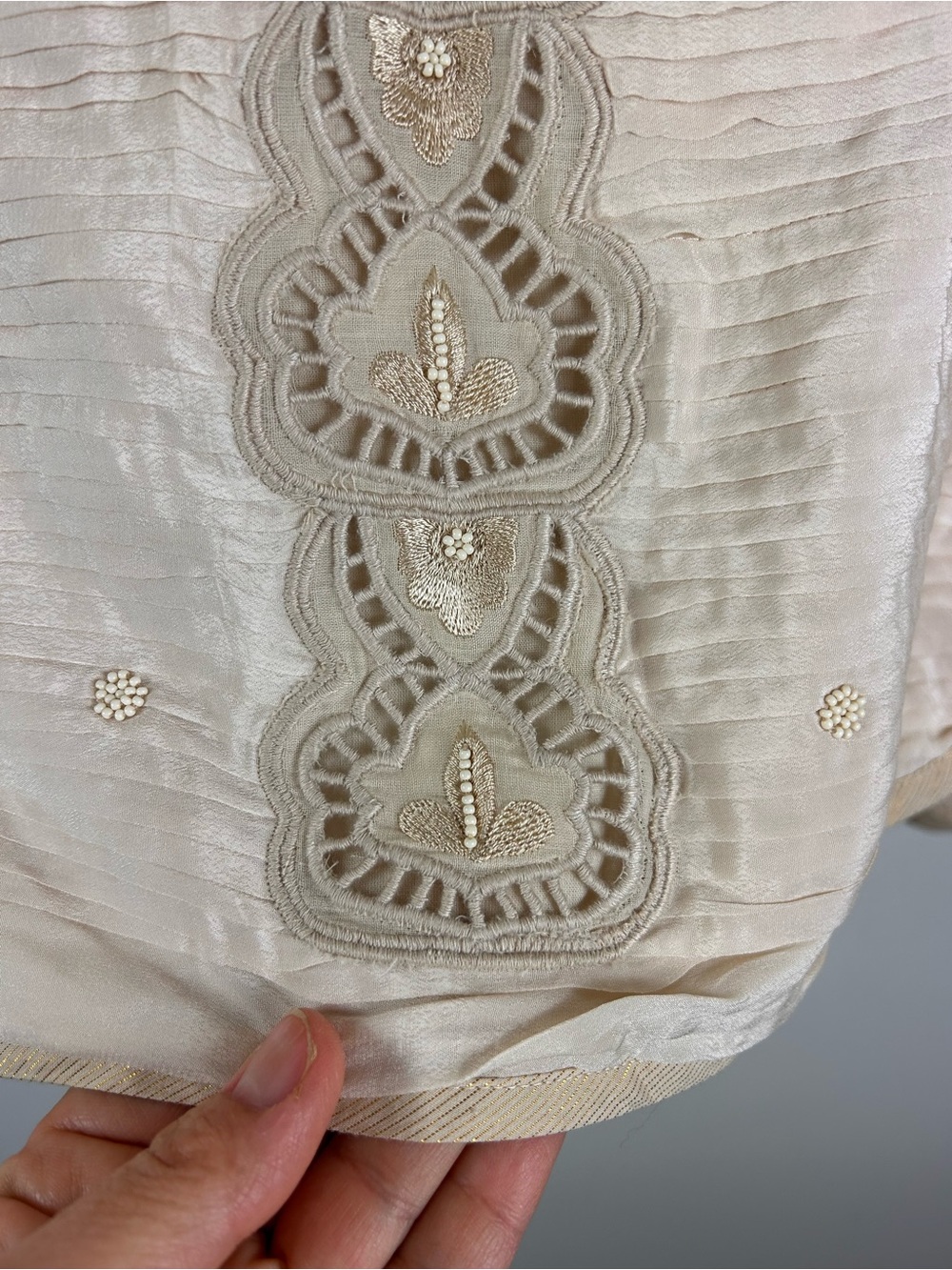 Sundance Cream Embroidered Boho Top with Tie Front GORGEOUS - Picture 5 of 10